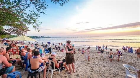 Ramai Banget Pantai Kuta Bali Hari Ini Kuta Beach Bali Youtube