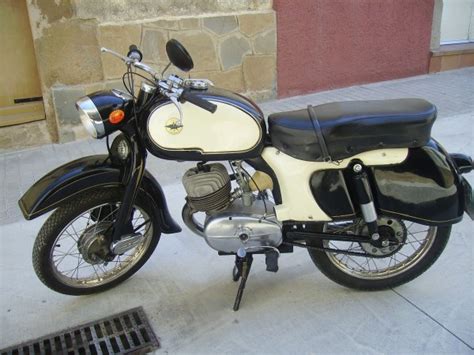 Lube Renn De 150 Cc Y De 1964 Lamaneta