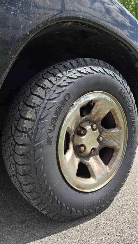 Kumho AT52 Road Venture Review: A Safe Ride Starts With Good Tires