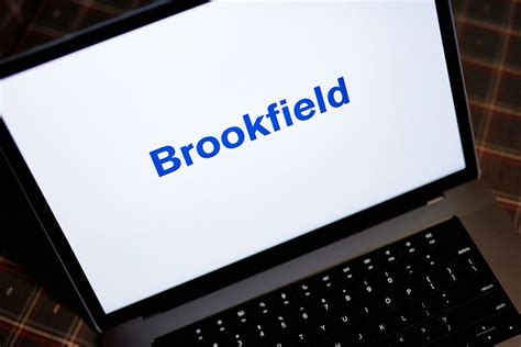 Brookfield BN CN Explores New Infrastructure Fund For 2025 Launch