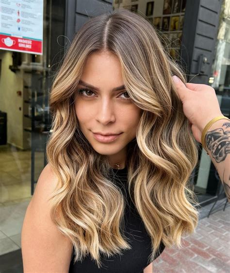 Warm Blonde Hair Colors That Will Make You Glow