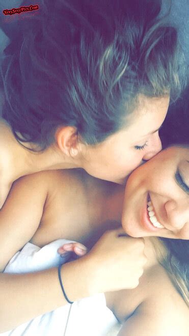Amateur Lesbian Sluts In Action Lesbian Love Is Equal Favim Porn Pic