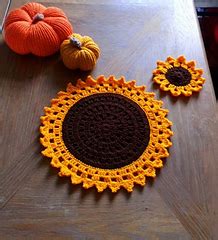 Ravelry Sunflower Placemat Pattern By Loralie Hayes