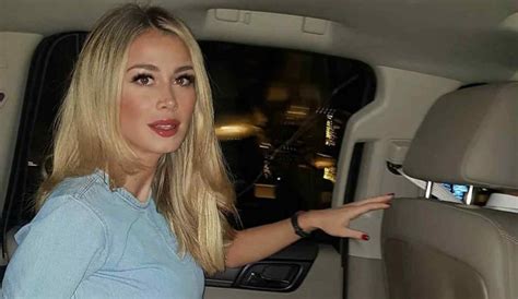 Diletta Leotta Foto Bollente In Auto Gambe Mozzafiato Si Vede Tutto