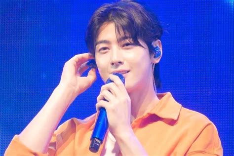 Penampilan Cha Eun Woo ASTRO Di Fanmeeting Dunkin Filipina Sukses Buat