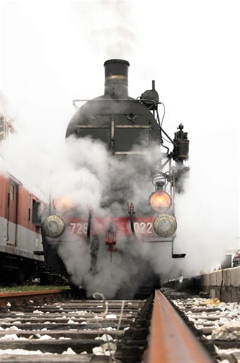 De Locomotief Van De Stoom Stock Foto Image Of Lichten 17749922