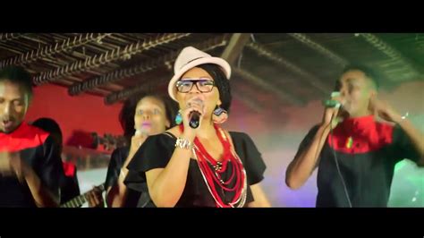 Dahmama Nahazo Ny Tiako Clip Nouveauté Gasy 2017 Vao Mafana Youtube