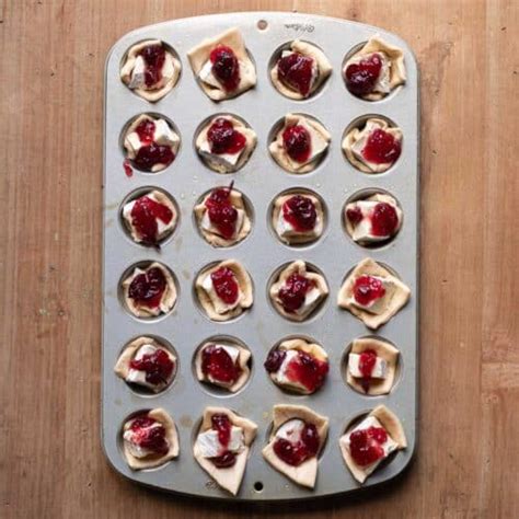 Baked Brie And Cranberry Tartlets With Crescent Rolls