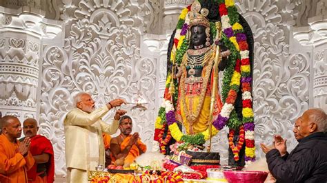 Pm Modi Shares Visuals Of Ram Lallas Surya Tilak With Special Message