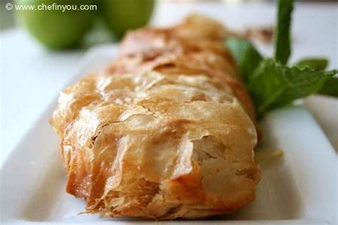 How To Make Apple Strudel Traditional Austrian Apple Strudel Recipe