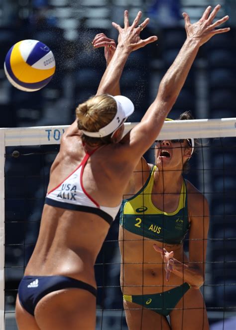 April Ross Alix Klineman Win Tokyo Olympic Gold In Beach Volleyball Daily News