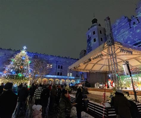 Szczecin Jarmark Bo Onarodzeniowy Na Zamku Ksi T Pomorskich