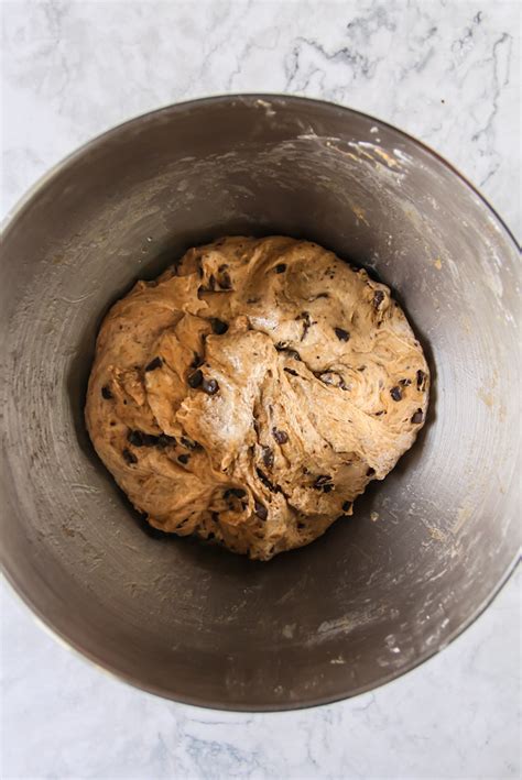 Vegan Chocolate Chip Cinnamon Hot Cross Buns Unit 1404