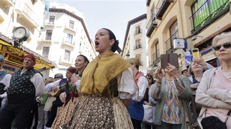 Fotos De La Ronda Jotera De Las Fiestas Goyescas De Zaragoza 2023