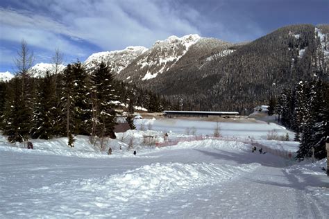 Hyak Sno-Park Sledding Hill | Outdoor Project