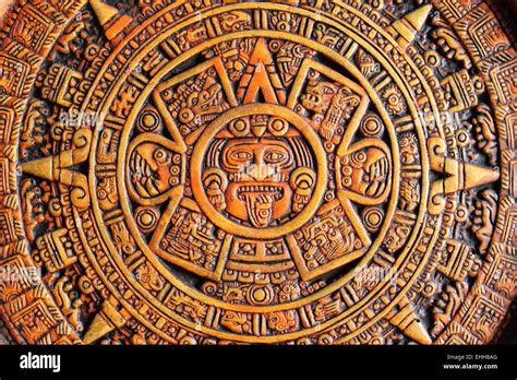Aztec Calendar Hi Res Stock Photography And Images Alamy