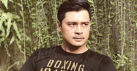 Hypeabis Profil Iqbal Pakula Pemeran Mas Bram Di Cinta Fitri Yang