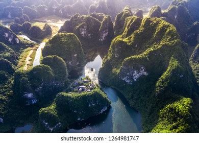 5,223 Trang an ninh binh Stock Photos, Images & Photography | Shutterstock