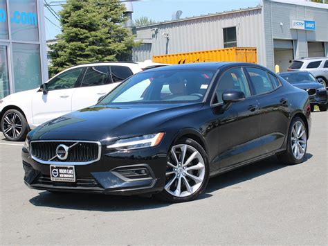 Certified Pre-Owned 2019 Volvo S60 T6 Momentum AWD