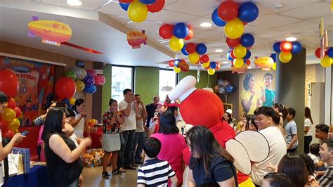 Langit Lupa Impyerno Aki S Bday At Jollibee With Koro De San Vicente