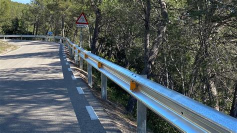 Noves barreres de seguretat a la carretera BP 2126 El Montònec de