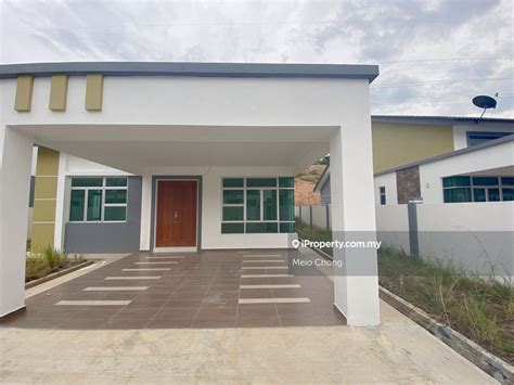 Taman Senawang Perdana Bungalow Senawang Bungalow 4 Bedrooms For Rent