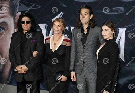 Gene Simmons Shannon Tweed Nick Simmons And Sophie Simmons Editorial