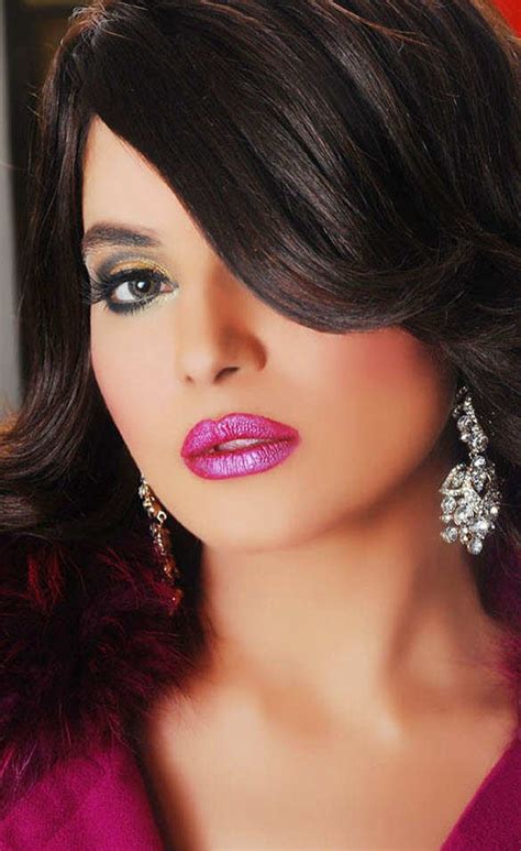 Pakistani Actress Veena Malik In Photo Shoot