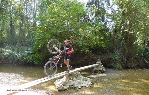 Avui Sempre D Cades De Muntanya Btt Per La Ruta De Les Col Nies