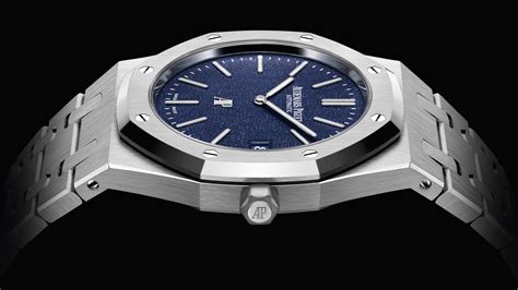 Audemars Piguet Debuts A New Blue Dial For The Royal Oak Jumbo Extra