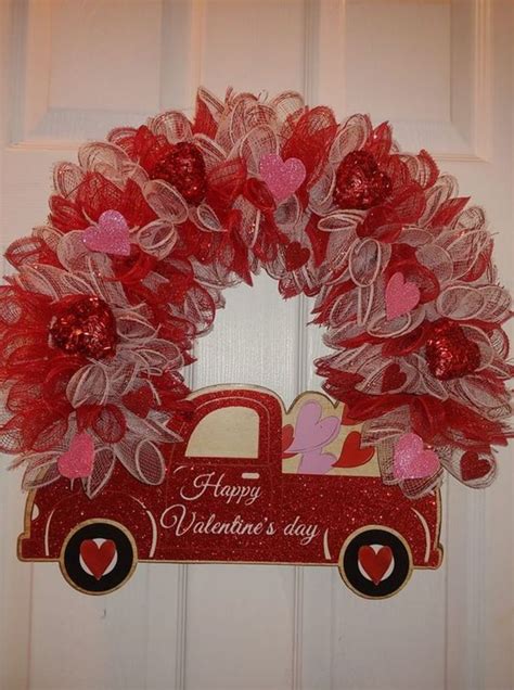 100 Super Romantic Valentines Decorations On A Budget Diy Valentines