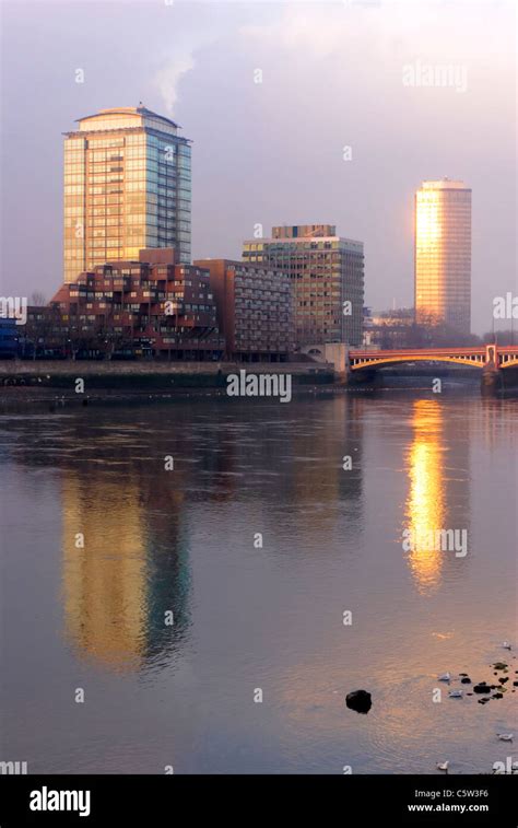 Millbank tower millbank london uk hi-res stock photography and images ...