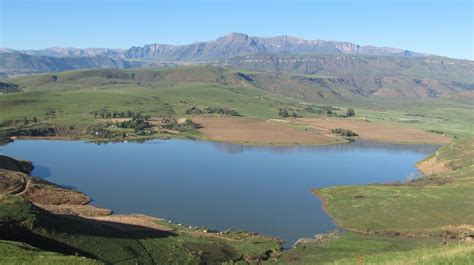 Cayley Lodge: Find Stunning Holiday Accommodation in the Drakensberg | Junk Mail Blog