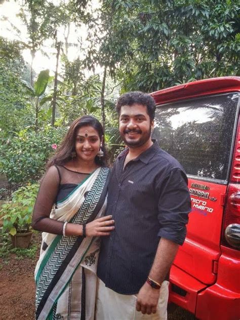 Malayalam Actor Vinu Mohan With Wife Fun Mixture