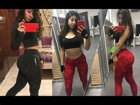 6 Hot Sexy Phoebe Hutchinson Bikini Pics