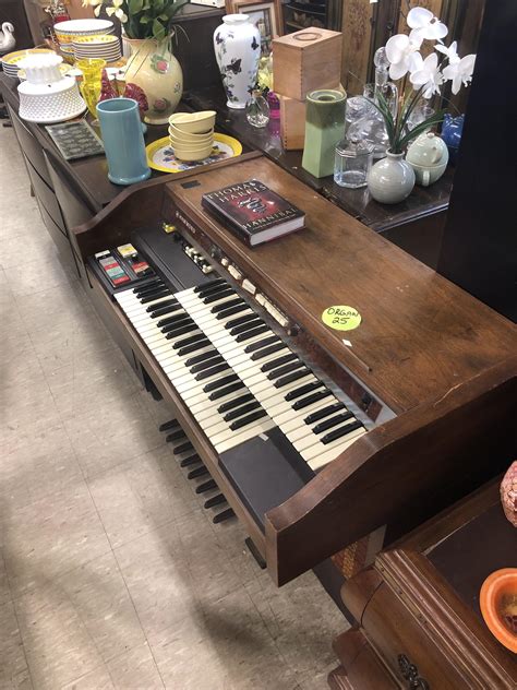 What Hammond Organ Is This ? : r/hammondorgan