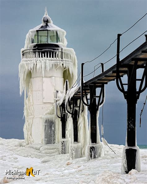 Awe Inspiring Photos Of Michigan Lighthouses In Winter Mlive