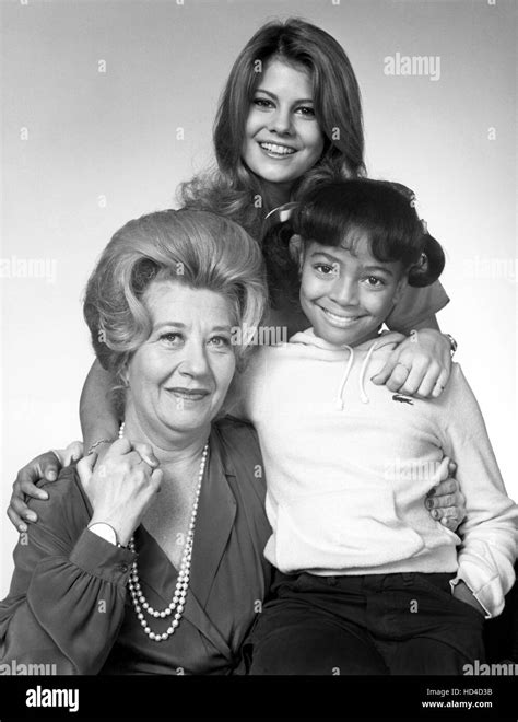 The Facts Of Life Charlotte Rae Lisa Whelchel Kim Fields Season 1 1979 88 © Embassy