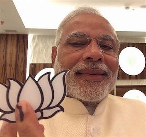 Modi Does The In Thing Takes A Selfie After Casting His Vote News