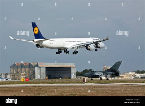 Lufthansa Airbus A Flight Fotograf As E Im Genes De Alta Resoluci N