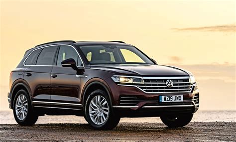 Road Test Sizing Up The New Volkswagen Touareg