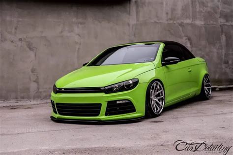 970RA Lawn Green Op De VW EOS R32 Met Scirocco Front