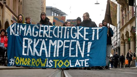 Demo Von Fridays For Future In Erfurt