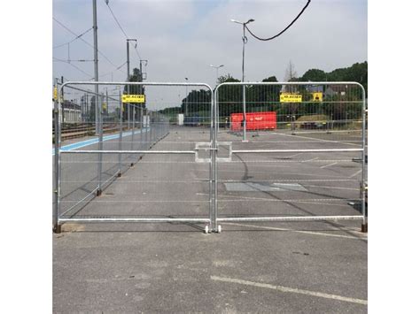 Portail De Chantier Grillag Avec Roulettes X M Id Acier