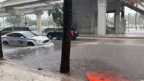 Flooding in Miami leaves drivers stranded on roads; more rain expected