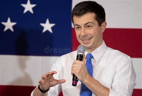 Pete Buttigieg Speaks at Southern New Hampshire University, Manchester ...