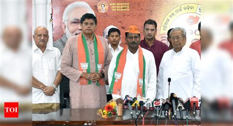 Odisha Bibhu Prasad Tarai Joins Bjp May Get Jagatsinghpur Ls Ticket