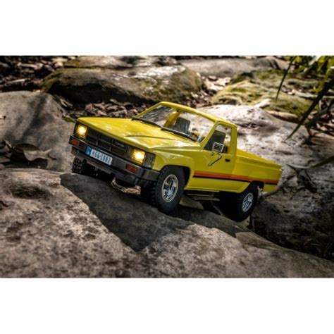 FMS Toyota Hilux 4x4 1 /18 RTR With Lights Yellow - Negozio di ...