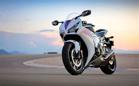 Sports Bike Wallpapers For Mobile - Ktm Rc8r Bike Hd Wallpaper for Desktop and Mobiles 4K ...