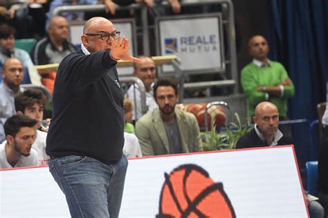 Fortitudo Aspettando Trieste Boniciolli Chiude Il Caso Roberts